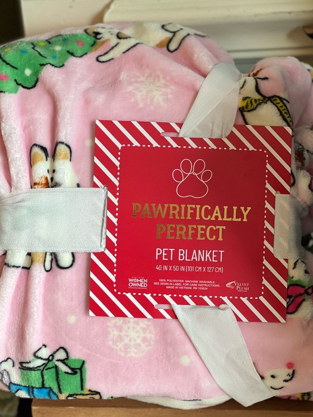 Pawrifically Perfect Pink Pet Blanket